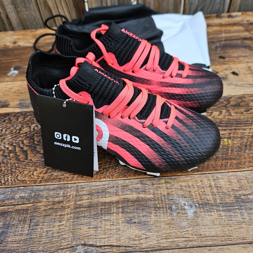 Kids' Black & Pink Soccer Cleats - Lightweight Youth Football Boots Size 11C - Picture 3 of 16